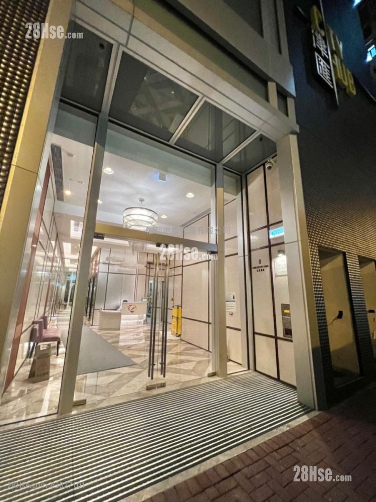 City Hub Rental Studio , 1 Bathroom 262 ft²