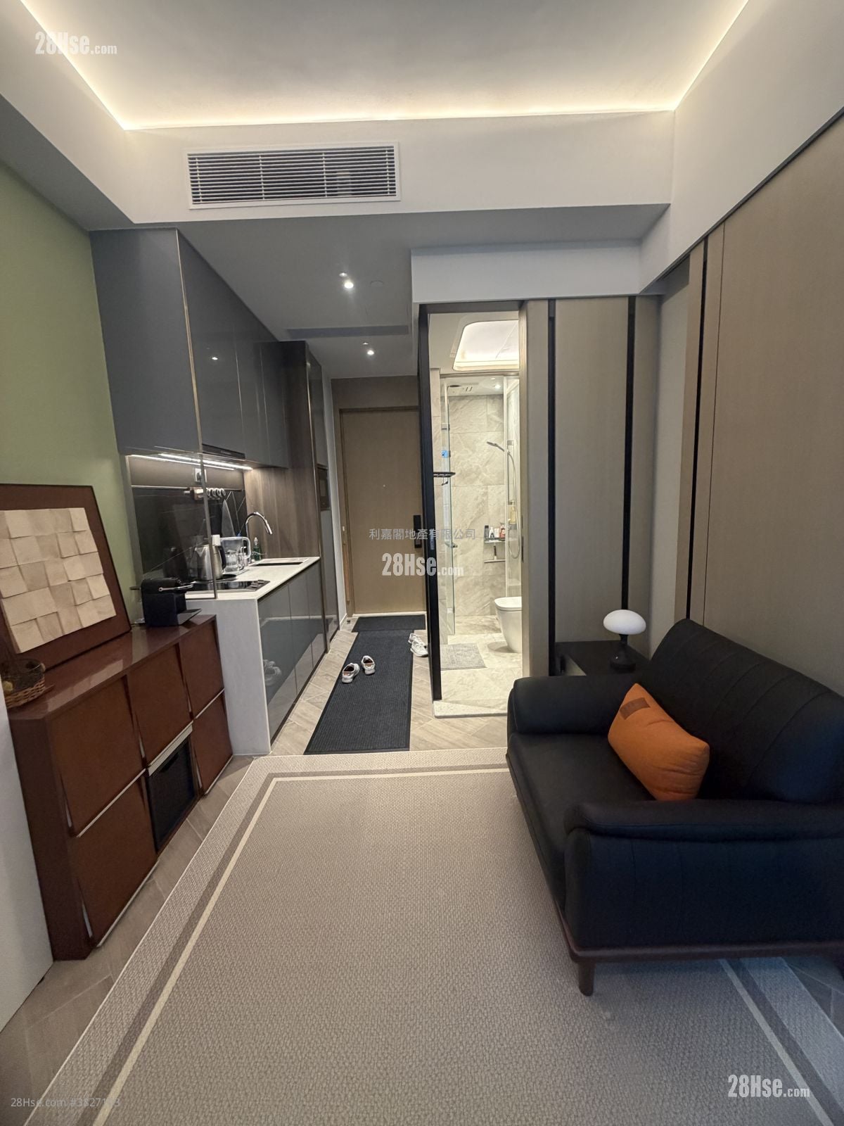 Henley Park Sell 1 Bedroom , 1 Bathroom 388 ft²