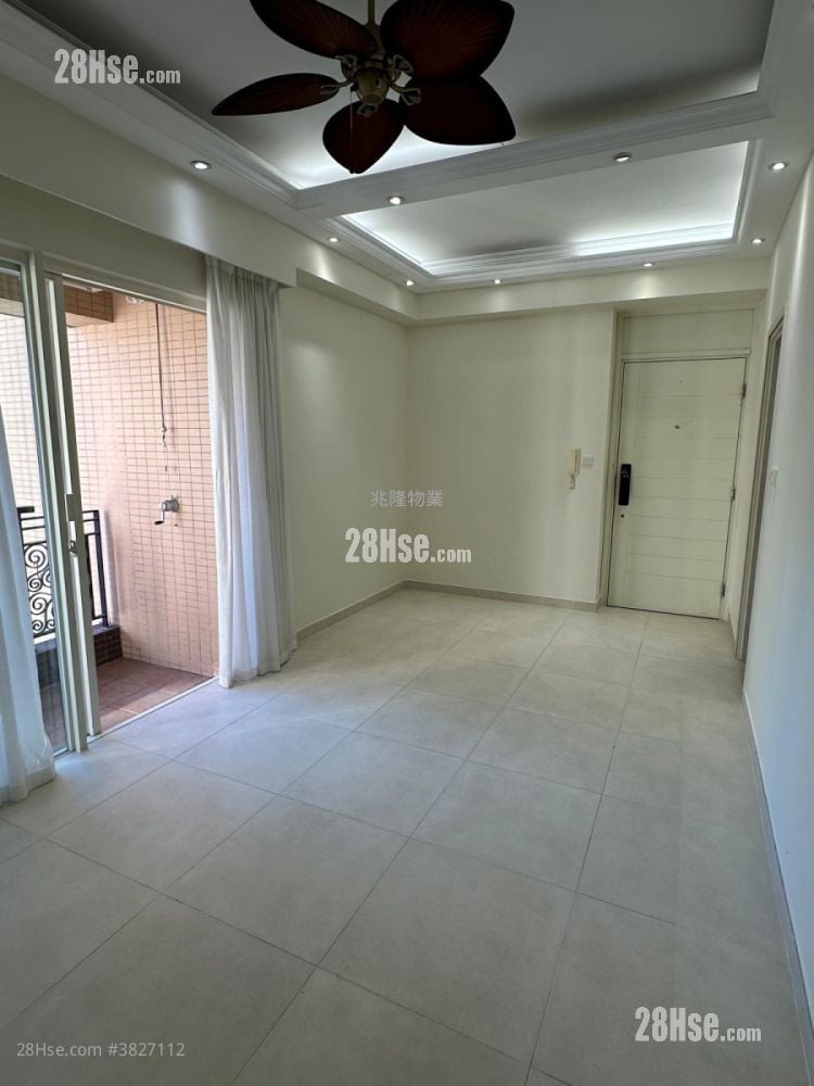 La Place De Victoria Rental 1 Bedroom , 1 Bathroom 396 ft²