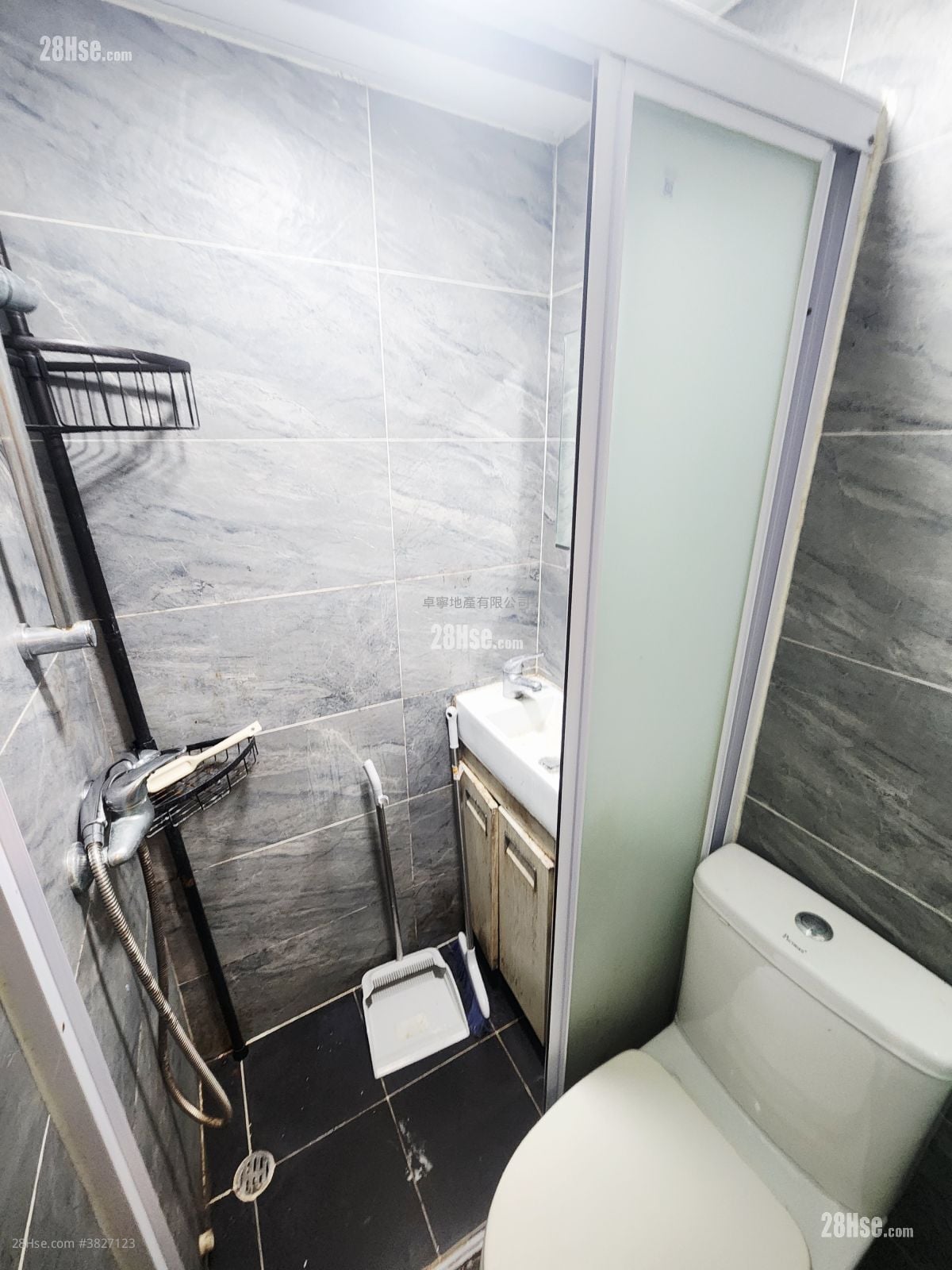 Apartment Rental 130 ft²