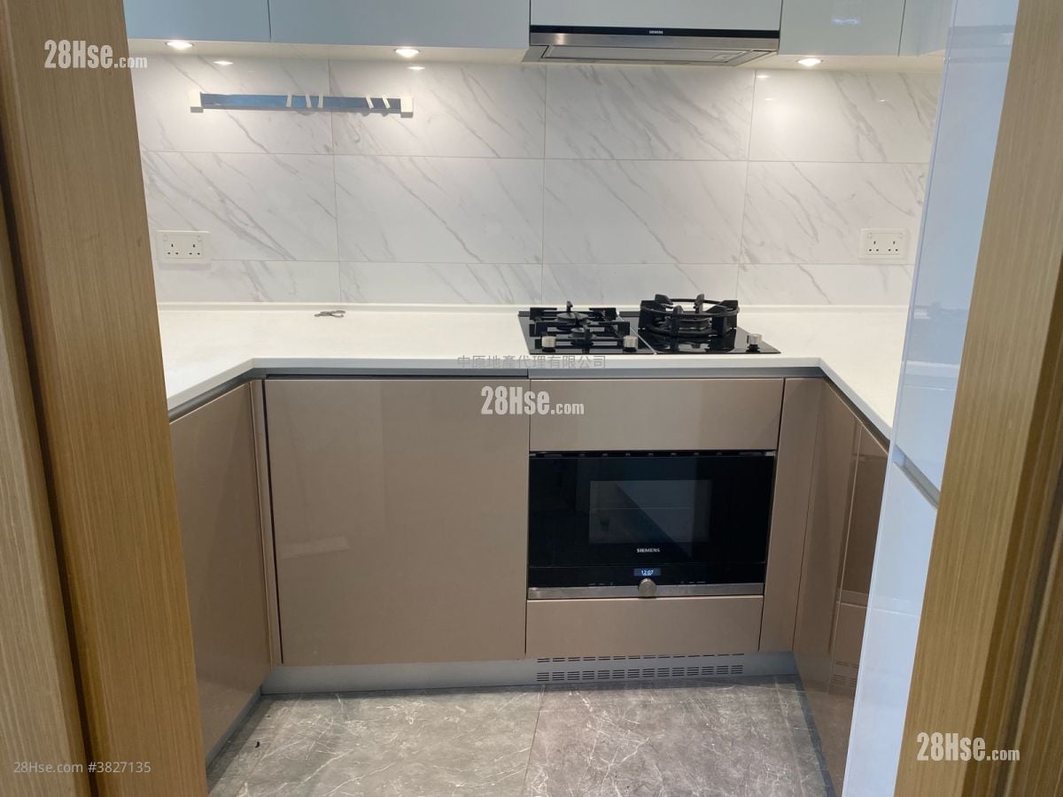 Savannah Sell 2 Bedrooms , 1 Bathroom 477 ft²