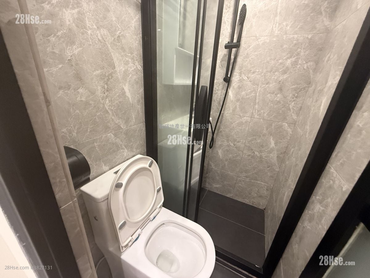 安乐大厦 租盘 1 浴室 160 平方尺