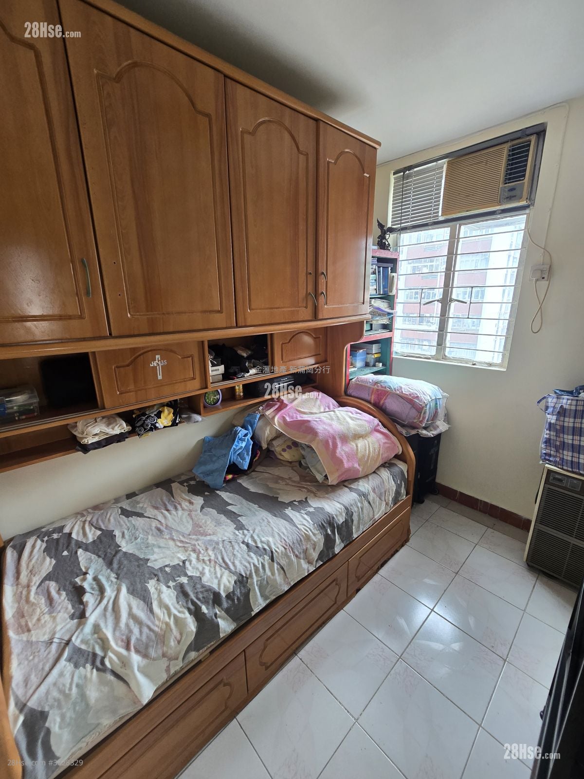 Tung Tau (Ii) Estate Sell 2 Bedrooms , 1 Bathroom 443 ft²