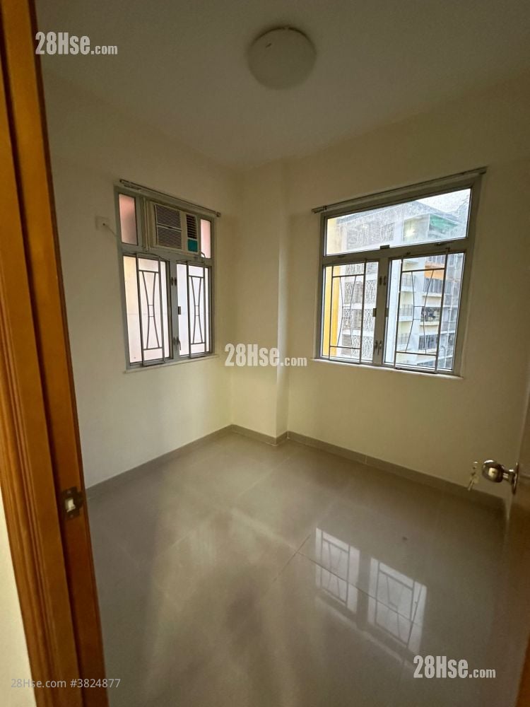 Kam Key Mansion Sell 2 Bedrooms , 1 Bathroom 338 ft²