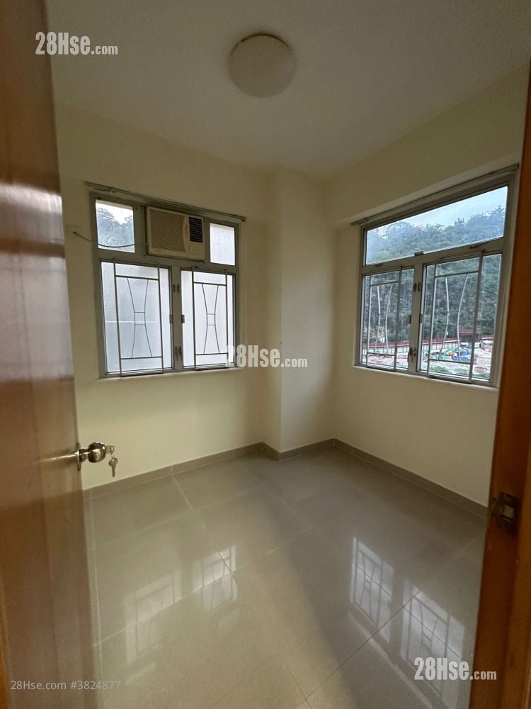 Kam Key Mansion Sell 2 Bedrooms , 1 Bathroom 338 ft²
