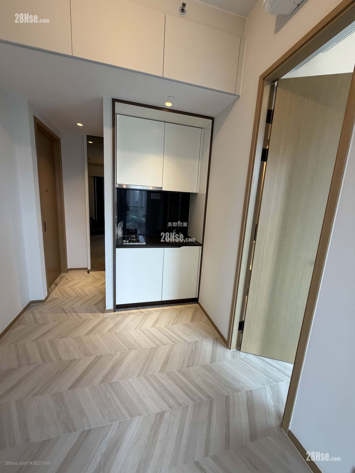 南首 租盘 1 房 , 1 浴室 261 平方尺