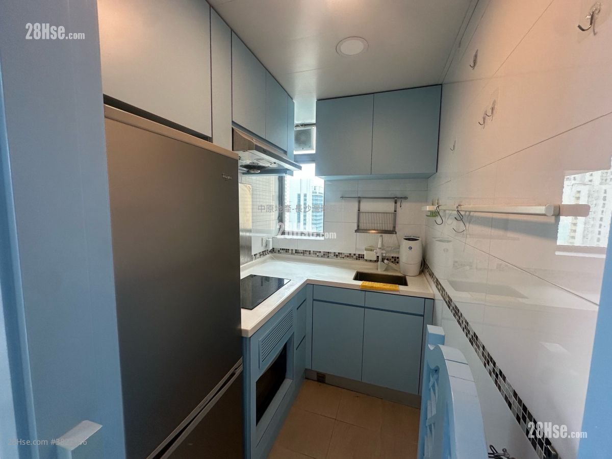 The Prominence Sell 1 Bedroom 335 ft²