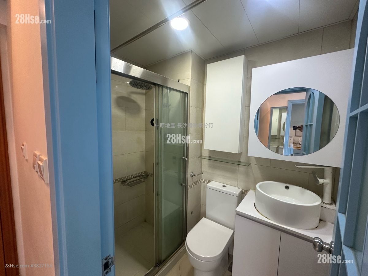 The Prominence Sell 1 Bedroom 335 ft²