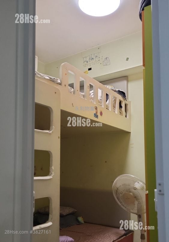 Tong Nam Mansion Sell 437 ft²