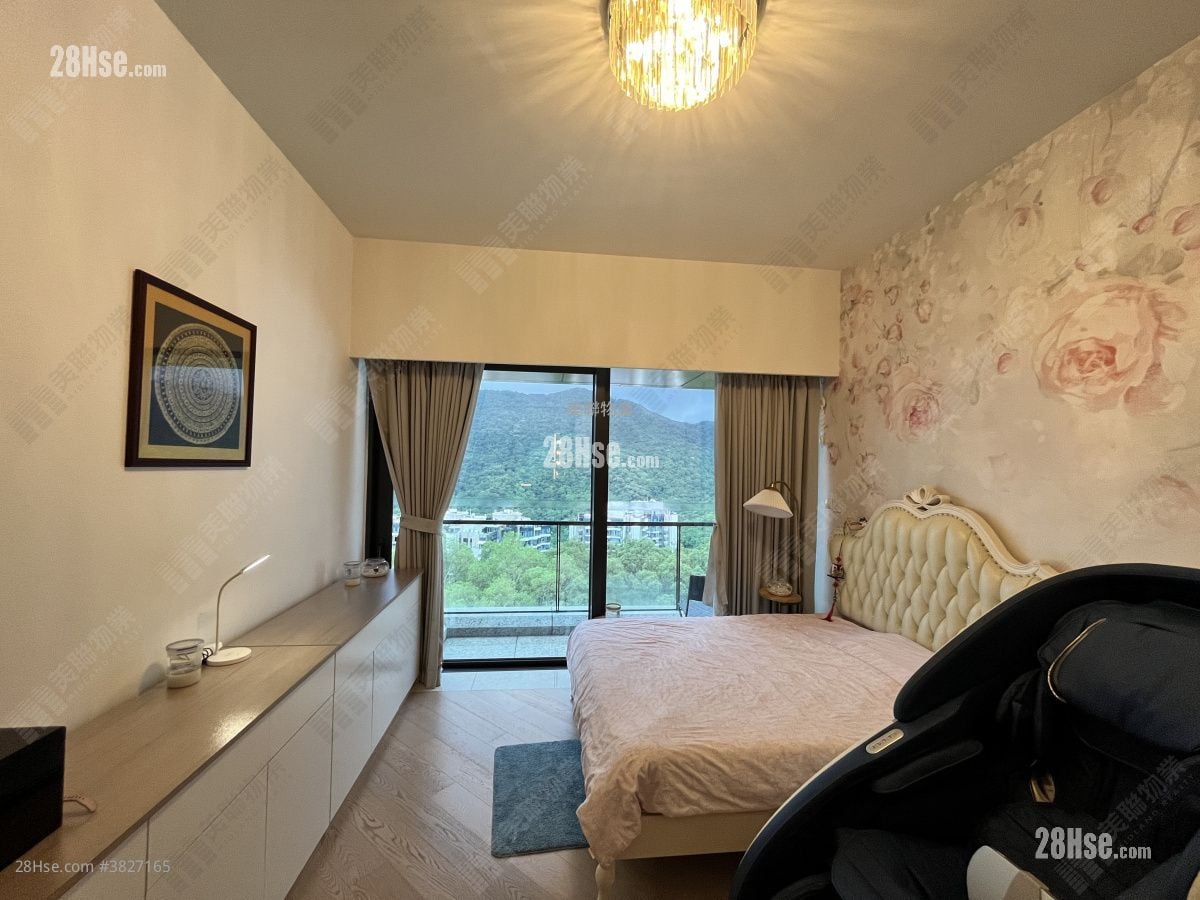 St.moritz Sell 4 Bedrooms 1,520 ft²