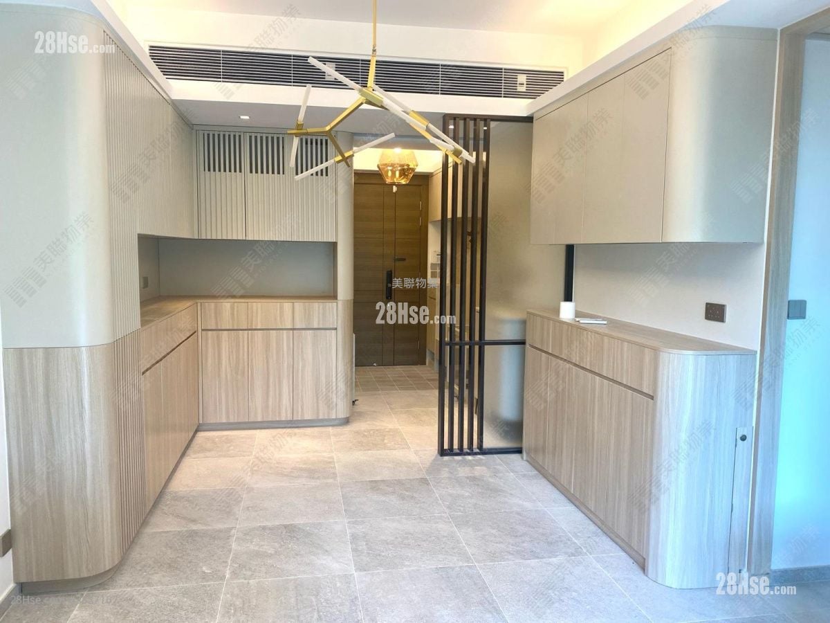 St.moritz Sell 3 Bedrooms 1,002 ft²