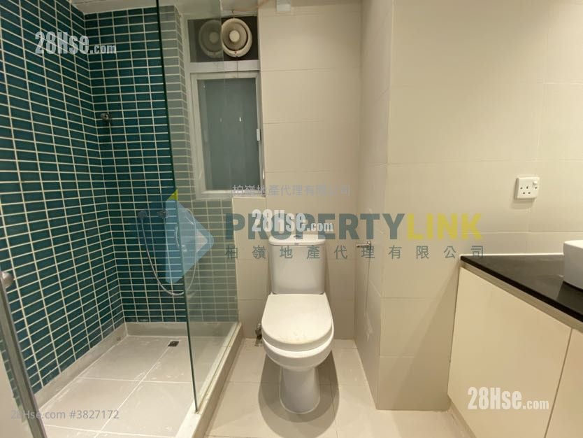 Caravan Court Sell 2 Bedrooms , 2 Bathrooms 630 ft²