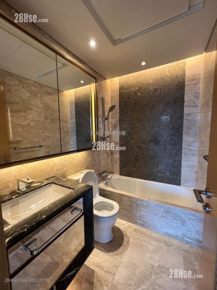 Grand Austin Sell 2 Bedrooms , 2 Bathrooms 595 ft²