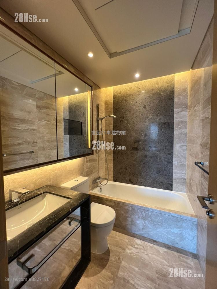 Grand Austin Sell 2 Bedrooms , 2 Bathrooms 595 ft²