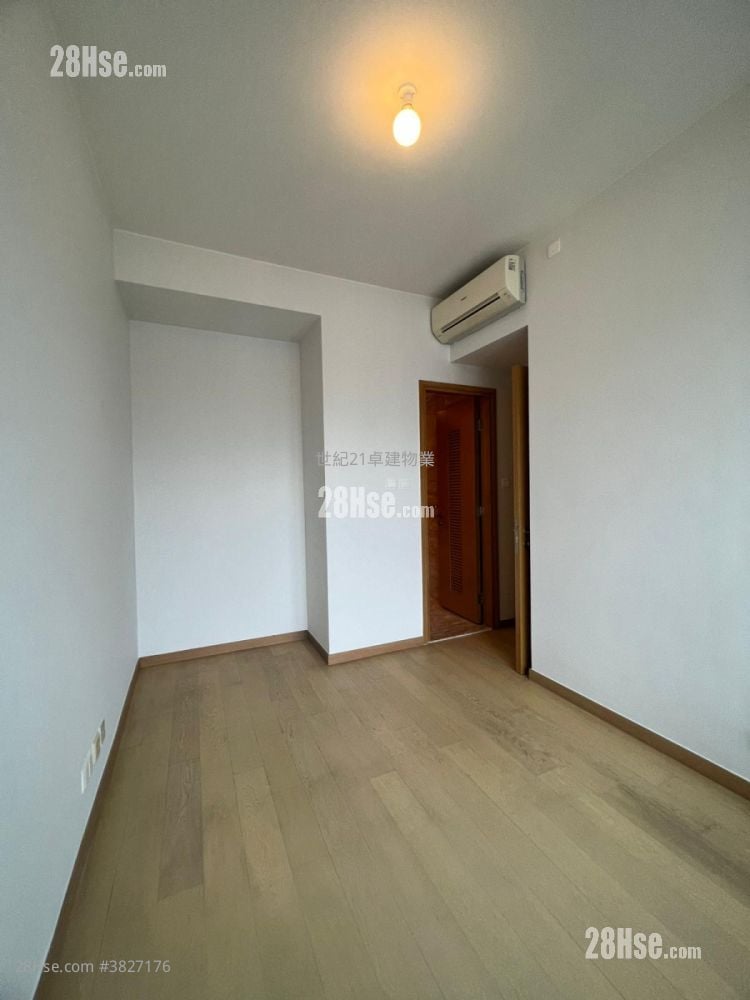 Grand Austin Sell 2 Bedrooms , 2 Bathrooms 595 ft²