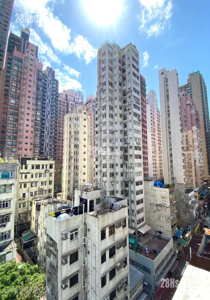 荣华大厦 租盘 1 房 , 1 浴室 156 平方尺