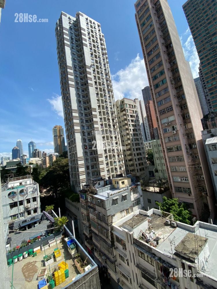 荣华大厦 租盘 1 房 , 1 浴室 156 平方尺