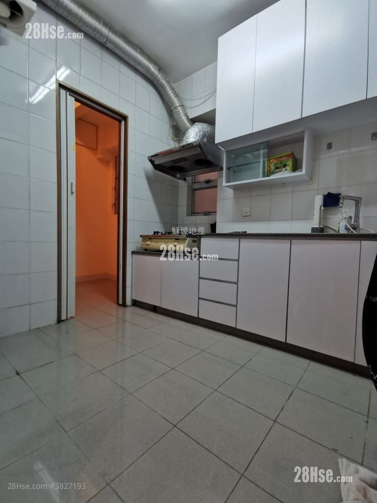 百德大廈 售盤 4 房 , 2 浴室 1,063 平方呎