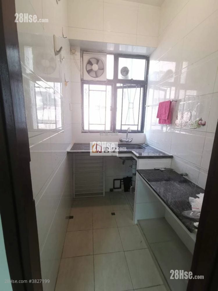 Ka Yee Mansion Rental 2 Bedrooms , 1 Bathroom 270 ft²