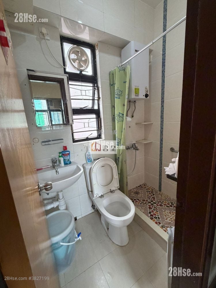 Ka Yee Mansion Rental 2 Bedrooms , 1 Bathroom 270 ft²