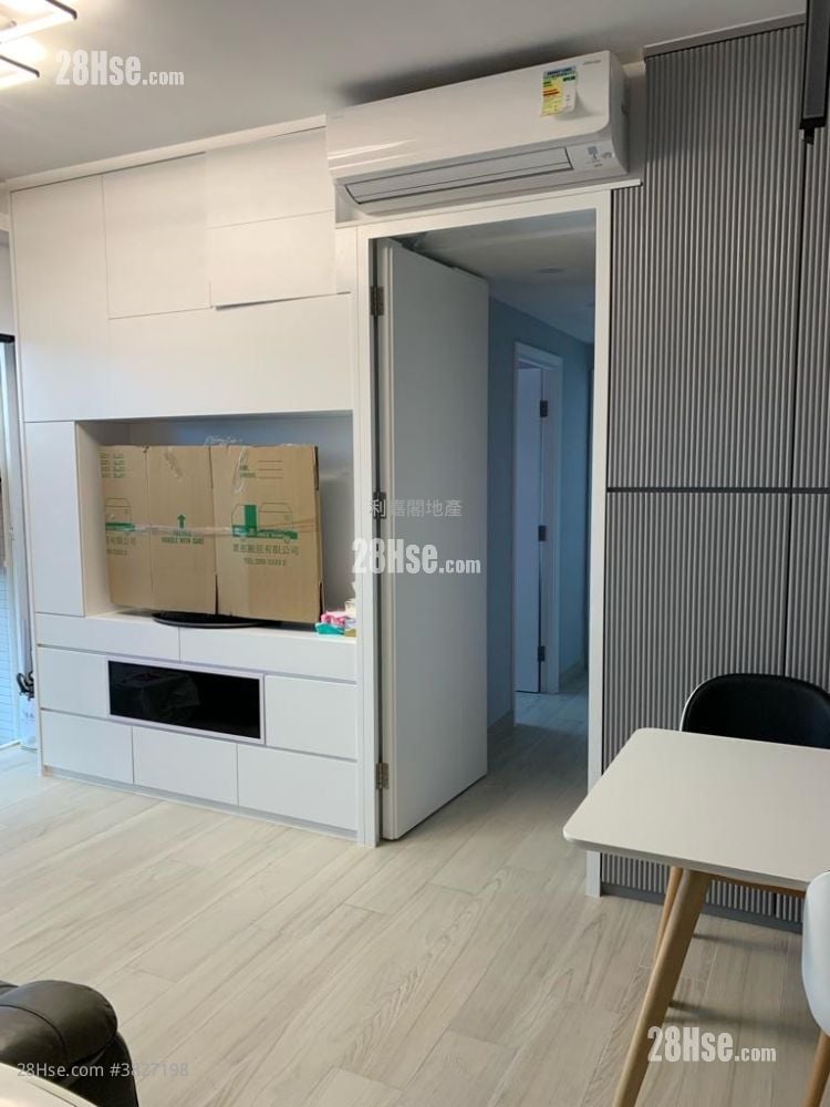 Bayview Sell 2 Bedrooms , 1 Bathroom 585 ft²