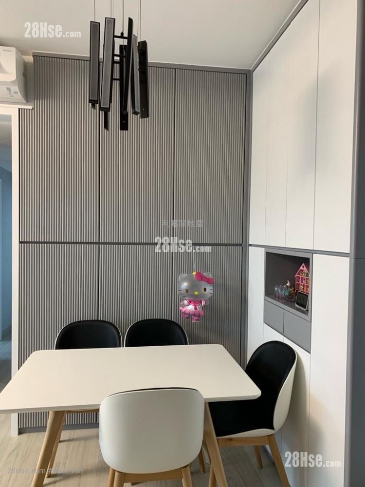 Bayview Sell 2 Bedrooms , 1 Bathroom 585 ft²