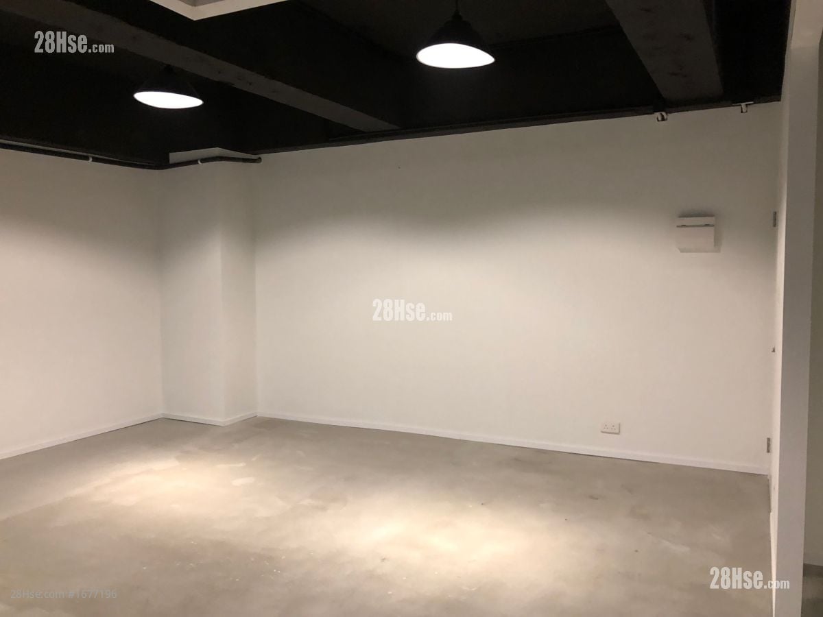 昌發工廠大廈 租盤 380 平方呎