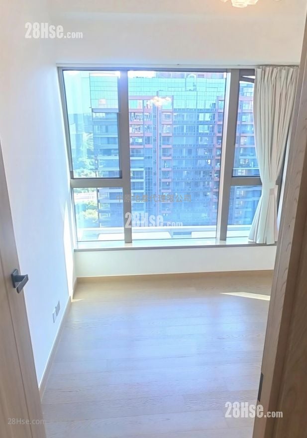 Centra Horizon Sell 3 Bathrooms 1,019 ft²