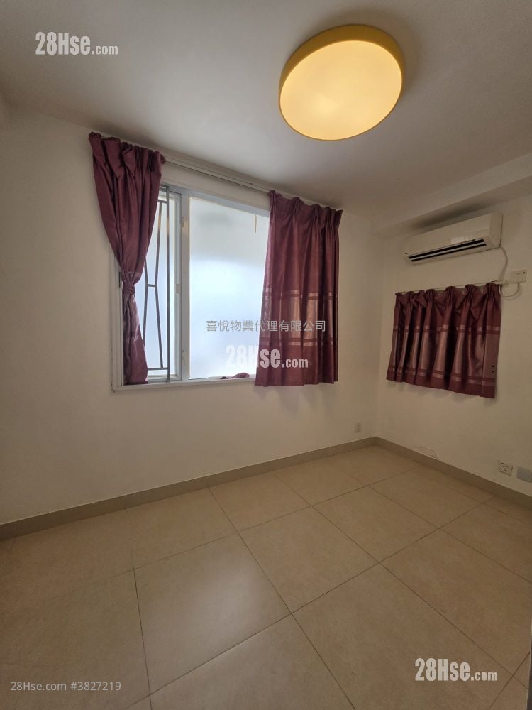 村屋 租盘 3 房 , 1 浴室 700 平方尺