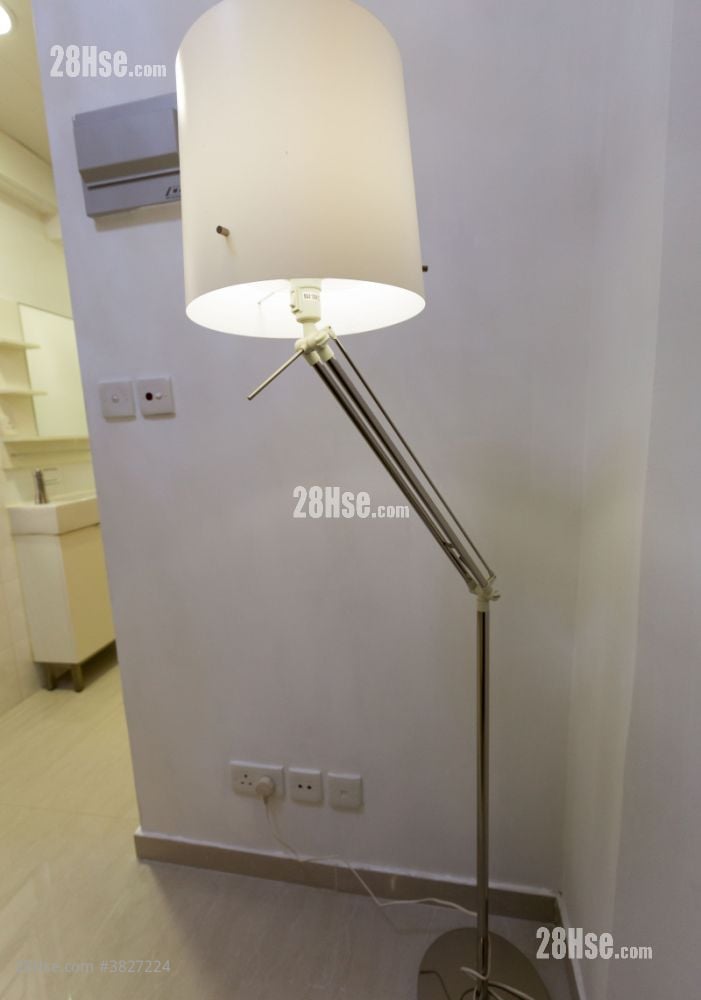 新城大廈 租盤 開放式間隔 , 1 浴室 150 平方呎