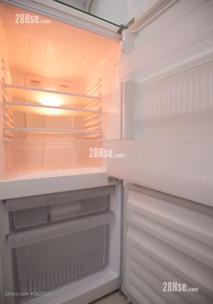 新城大廈 租盤 開放式間隔 , 1 浴室 150 平方呎