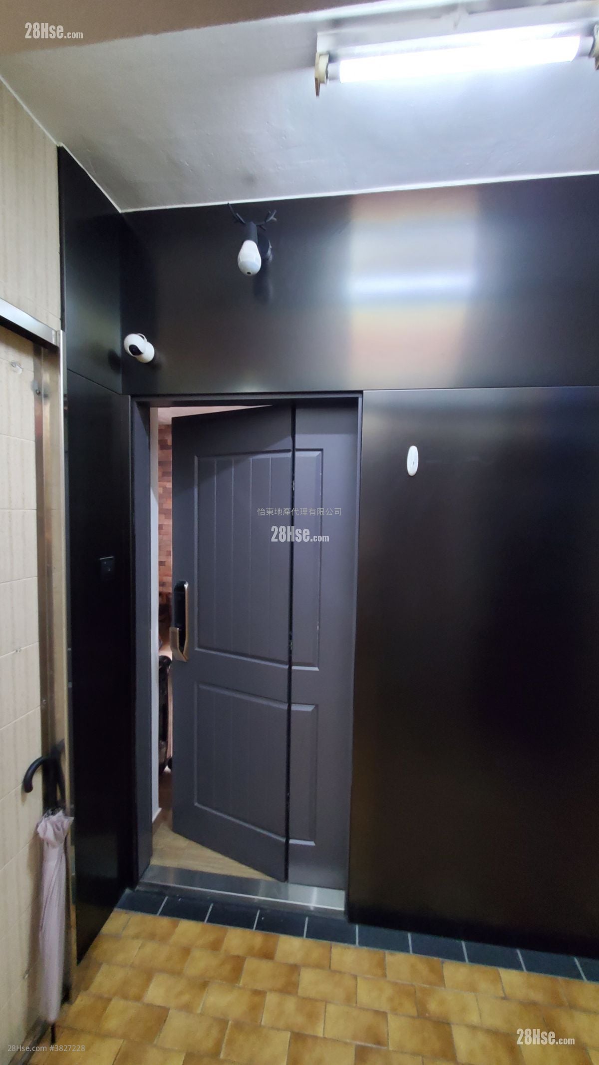 Wah Fat Mansion Sell 1 Bedroom , 1 Bathroom 326 ft²