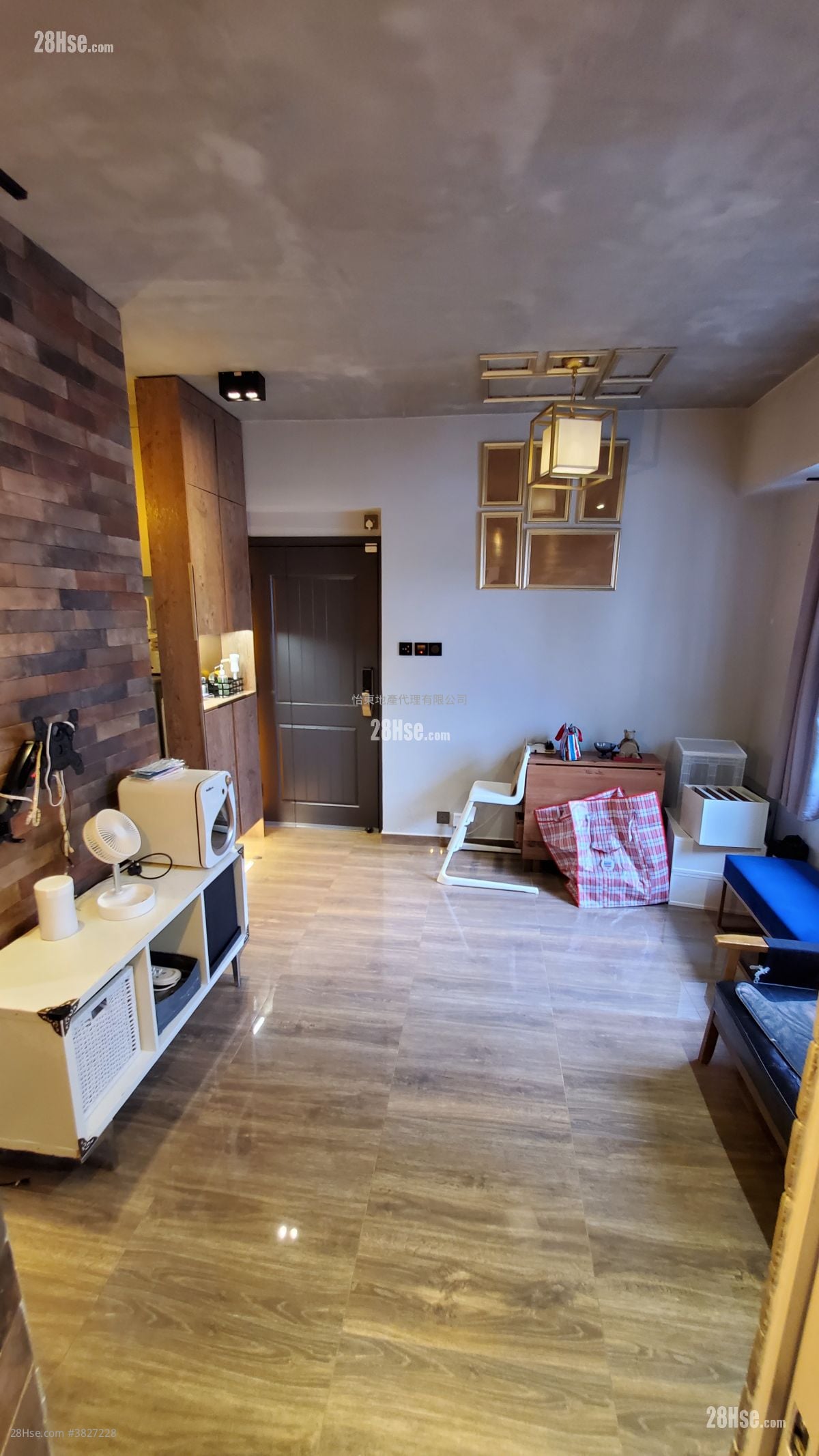 Wah Fat Mansion Sell 1 Bedroom , 1 Bathroom 326 ft²