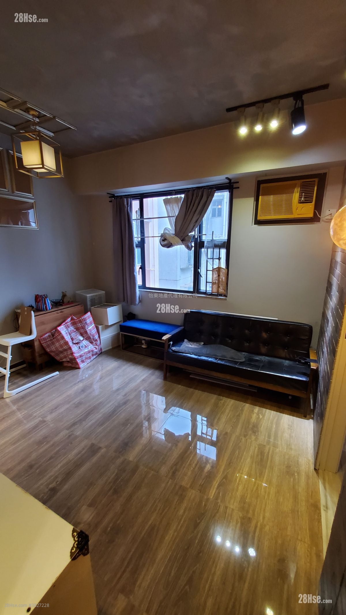 Wah Fat Mansion Sell 1 Bedroom , 1 Bathroom 326 ft²