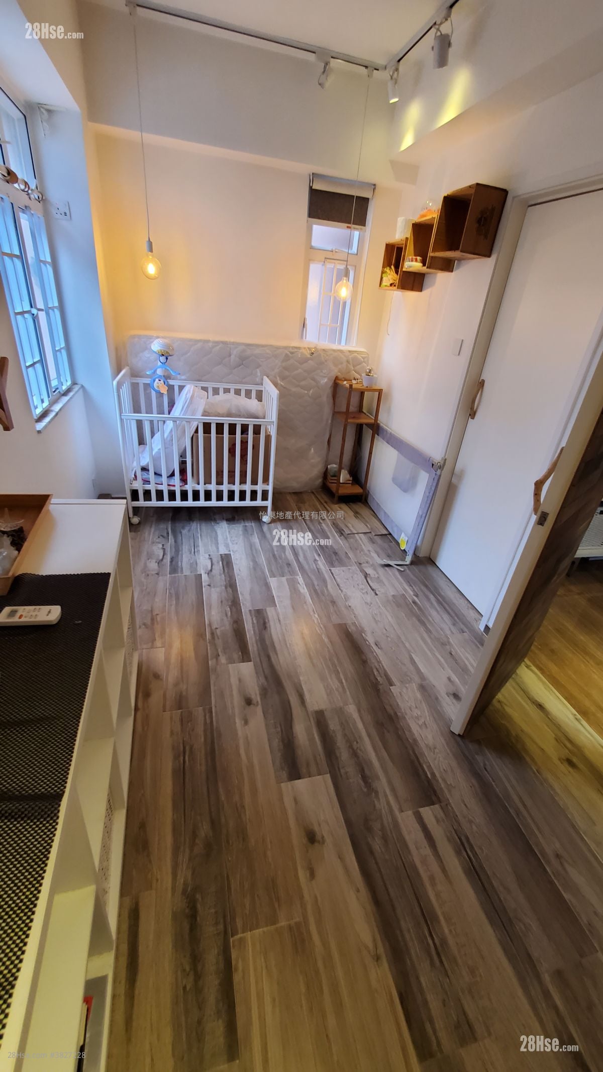 Wah Fat Mansion Sell 1 Bedroom , 1 Bathroom 326 ft²