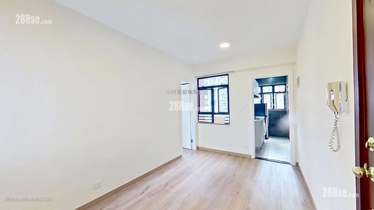 厅: Flora Court 租盘 1 房 , 1 浴室 313 平方尺