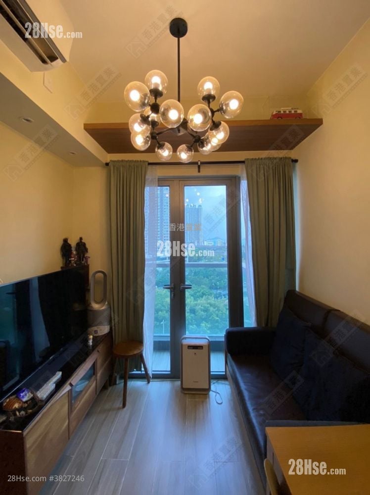 Park One Sell 2 Bedrooms , 1 Bathroom 365 ft²