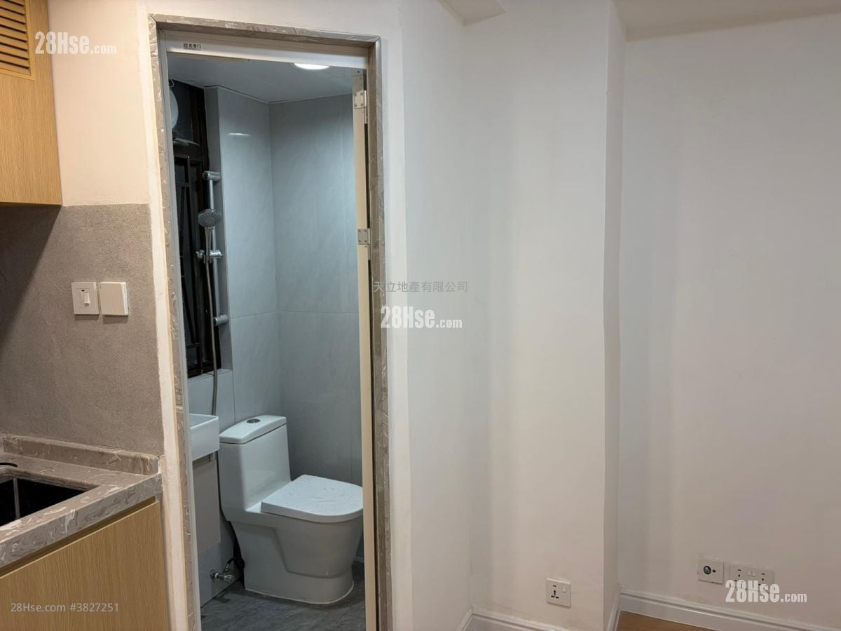 德美樓 租盤 1 房 , 1 浴室 239 平方呎