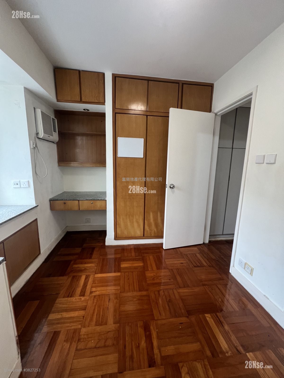 紅磡灣中心 租盤 3 房 , 1 浴室 492 平方呎