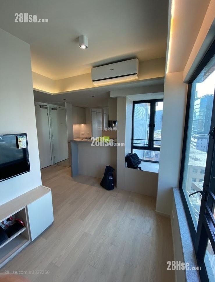 City 18 Sell 1 Bedroom , 1 Bathroom 319 ft²