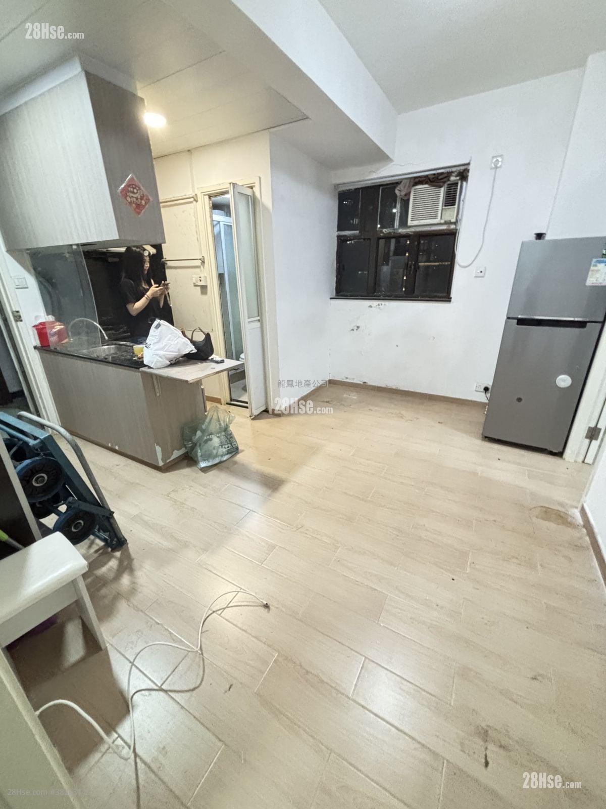 啟運大廈 租盤 2 房 , 1 浴室 346 平方呎