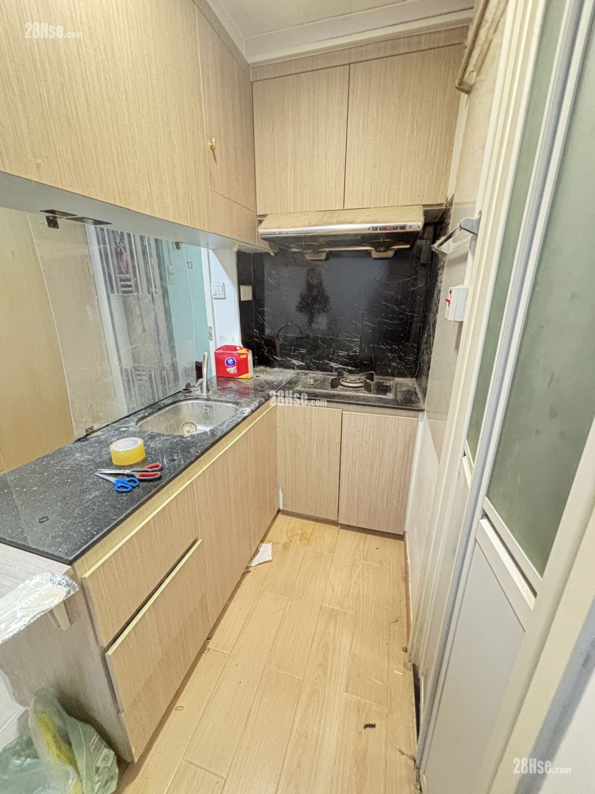 啟運大廈 租盤 2 房 , 1 浴室 346 平方呎