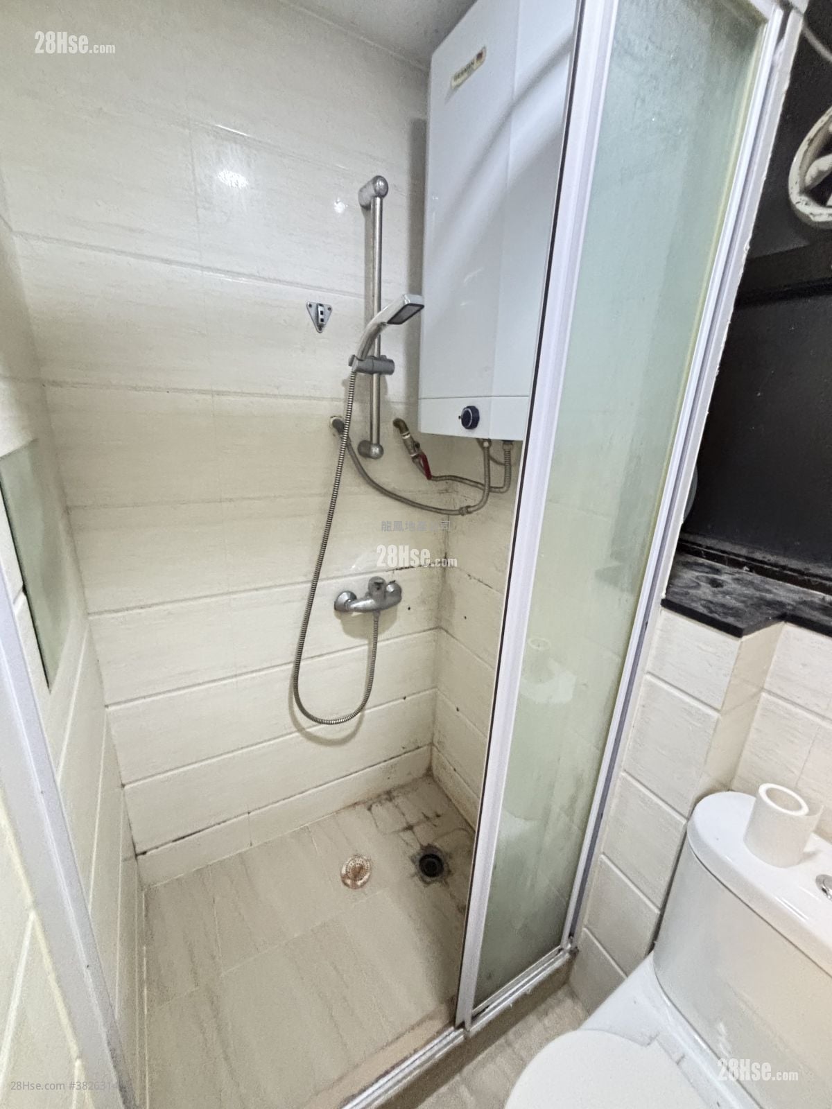 啟運大廈 租盤 2 房 , 1 浴室 346 平方呎