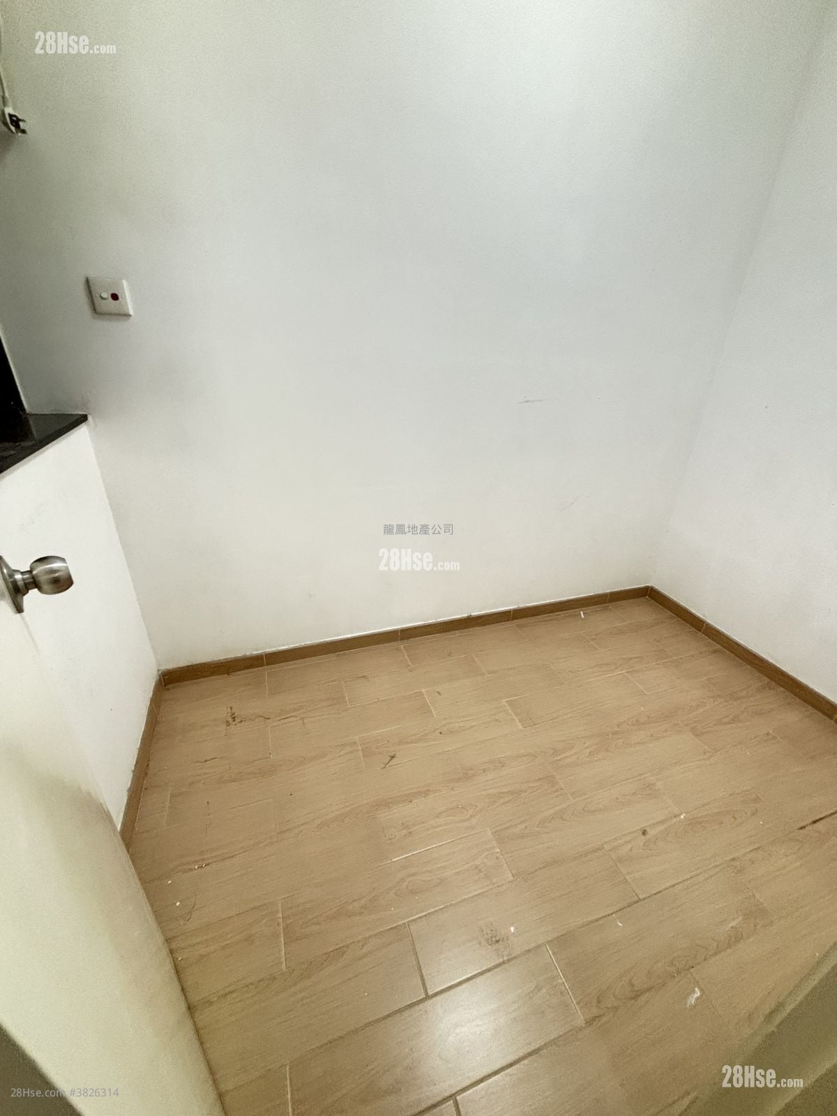 啟運大廈 租盤 2 房 , 1 浴室 346 平方呎