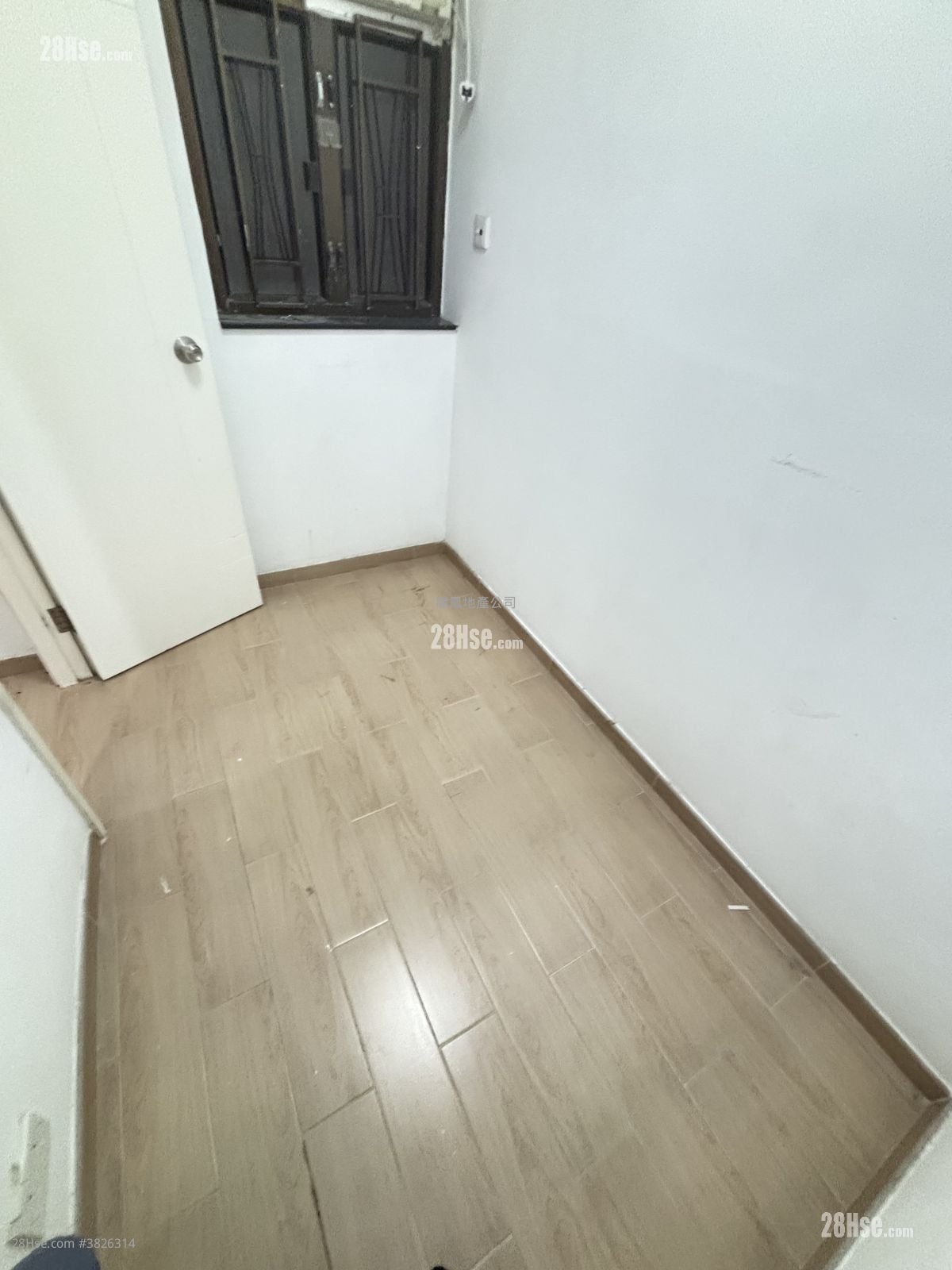 啟運大廈 租盤 2 房 , 1 浴室 346 平方呎