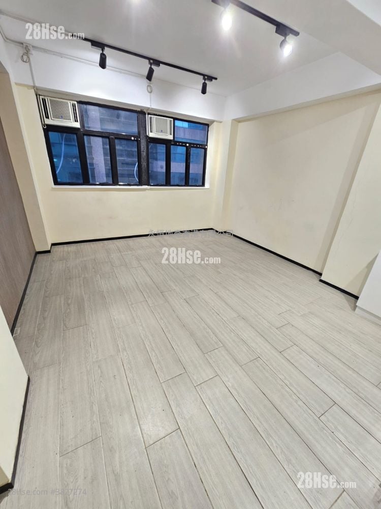 單幢樓房 售盤 3 房 , 1 浴室 612 平方呎