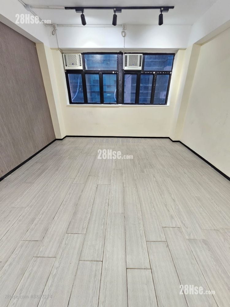 單幢樓房 售盤 3 房 , 1 浴室 612 平方呎