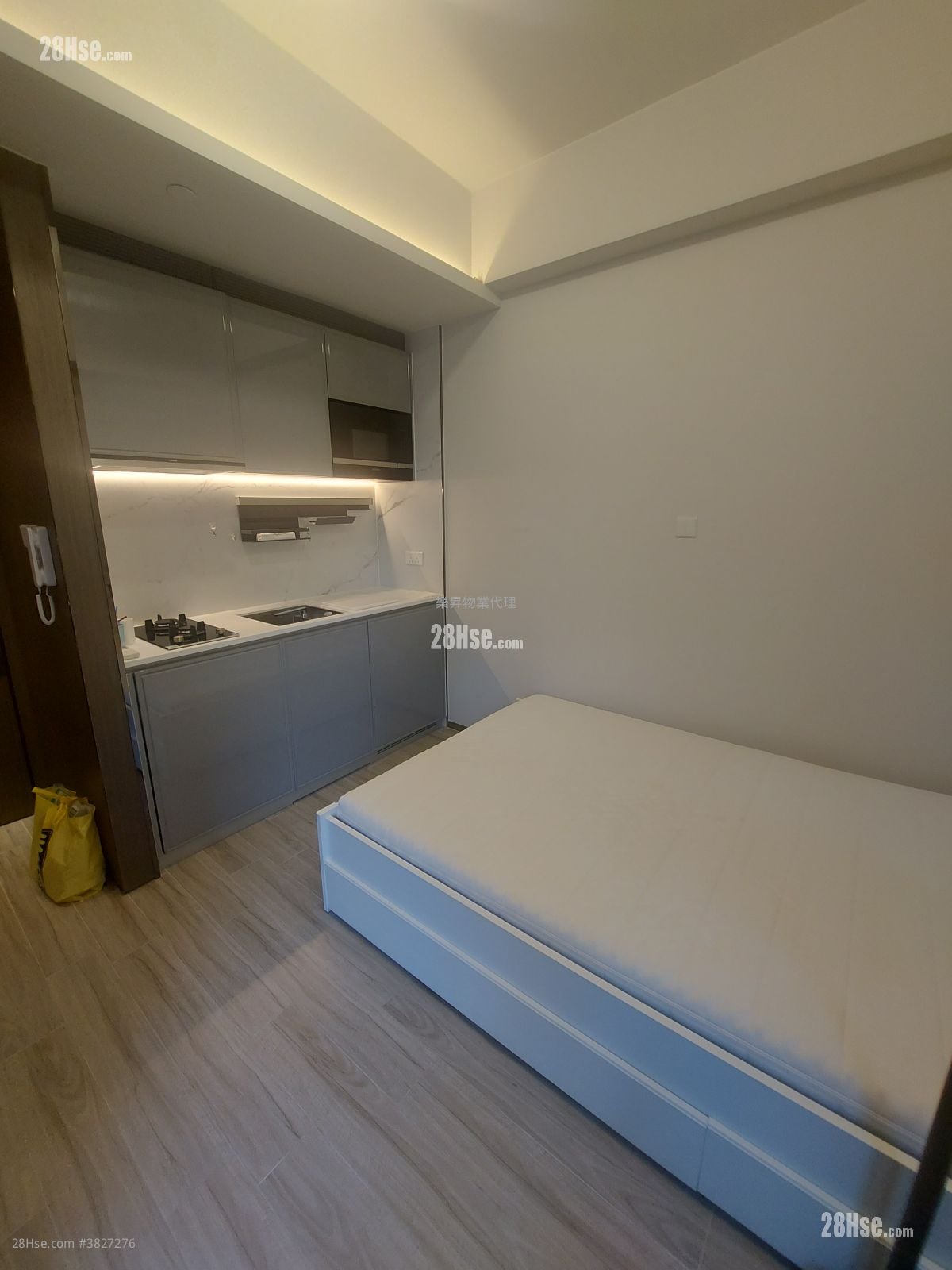 Novum Point Rental Studio , 1 Bathroom 181 ft²