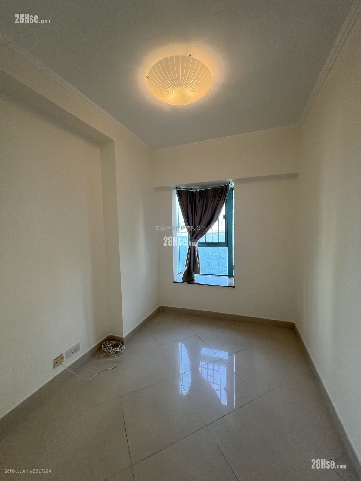 海逸豪園 租盤 4 房 , 2 浴室 884 平方呎