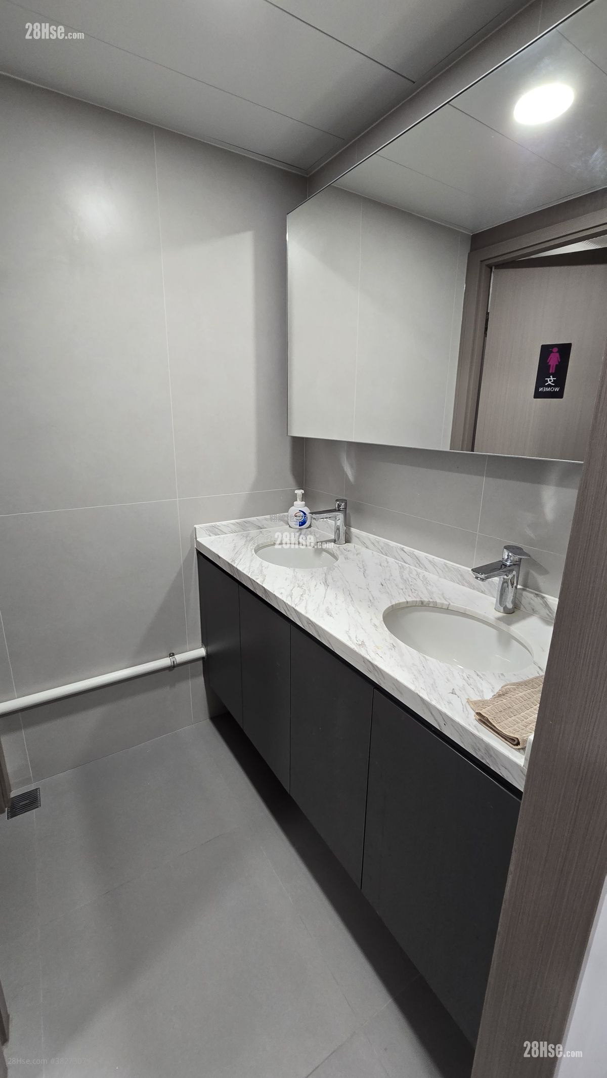 駱駝漆大廈 租盤